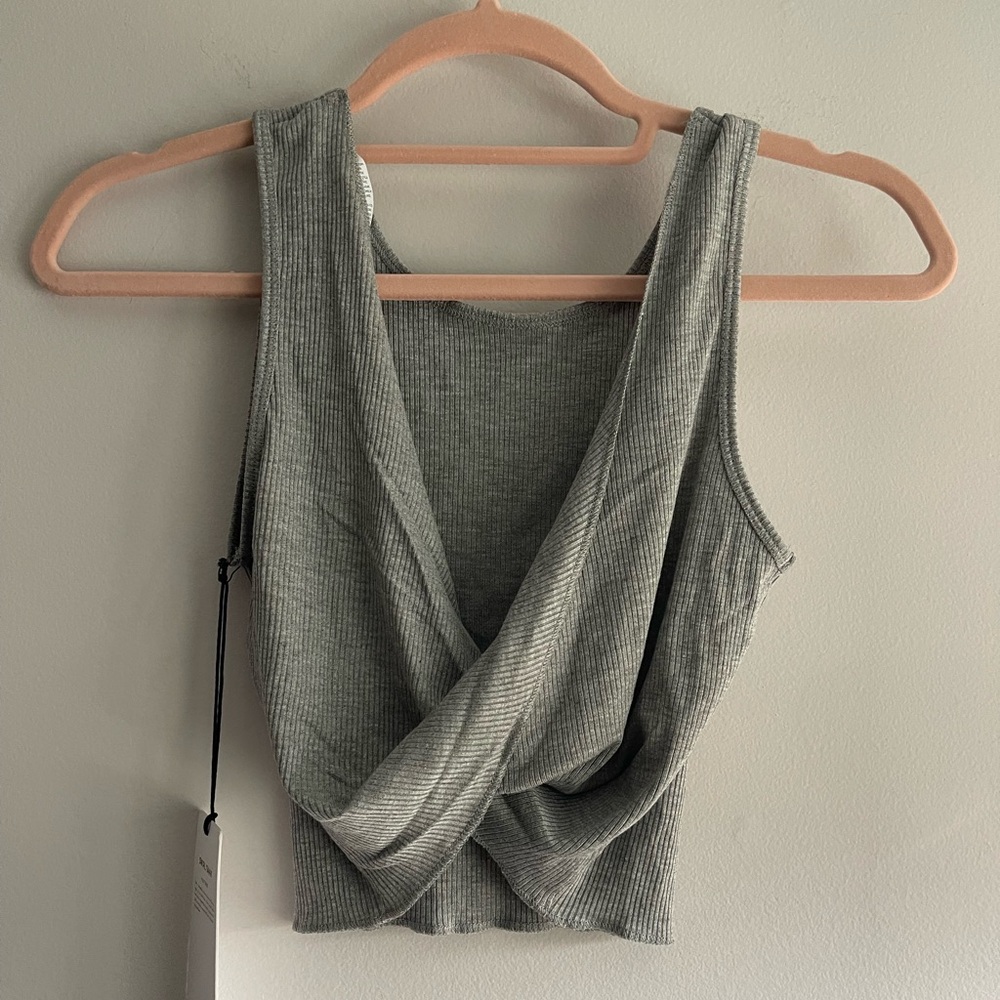 ALO SWIRL TANK PLOT TWIST, size small, NWT